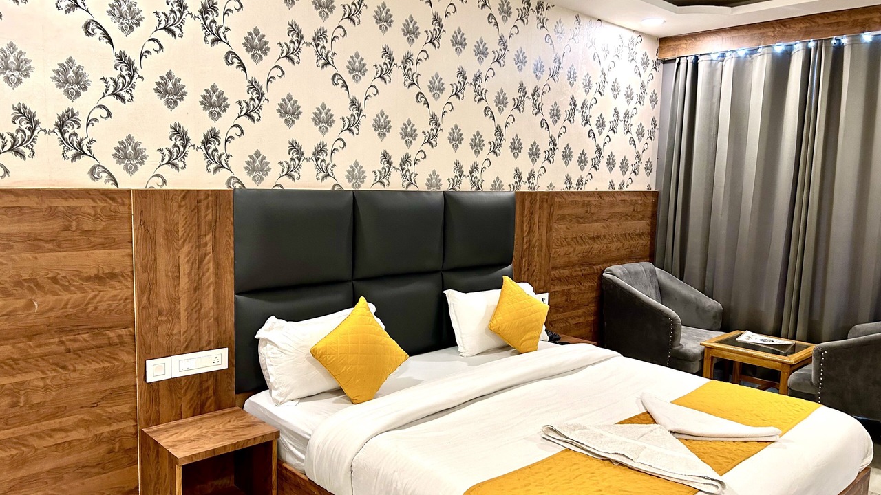 Photo of Bedroom in Bhagsu Nag