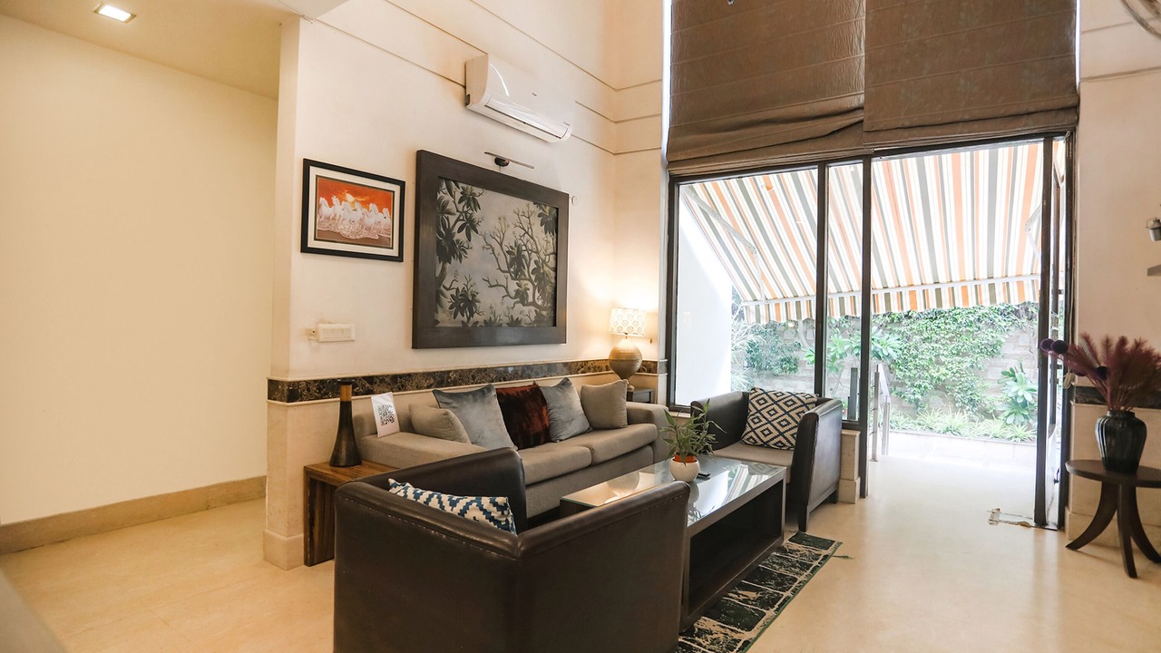 Photo of Others in DLF Phase 3