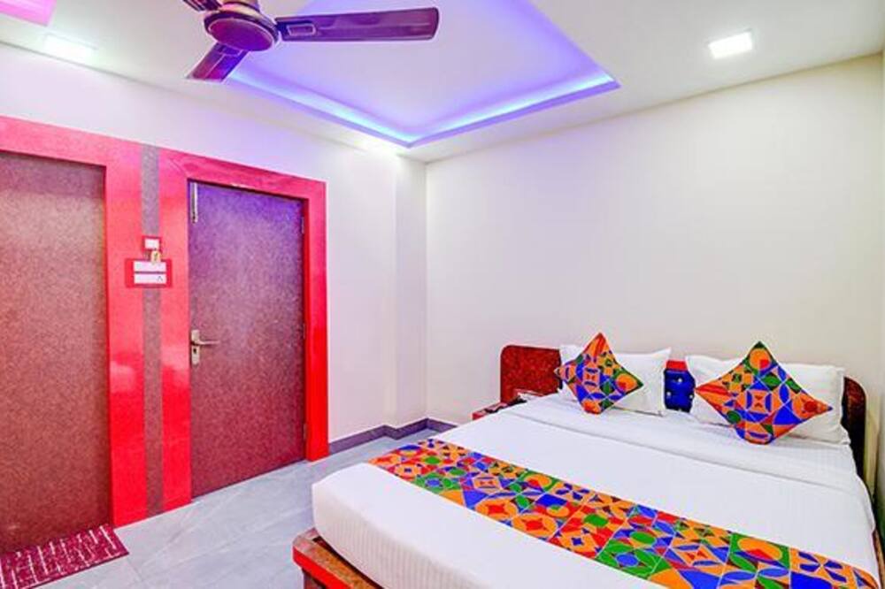 Photo of Bedroom in Lake Town