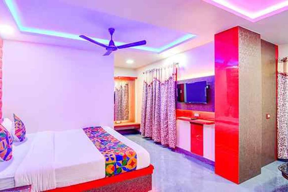 Photo of Bedroom in Lake Town