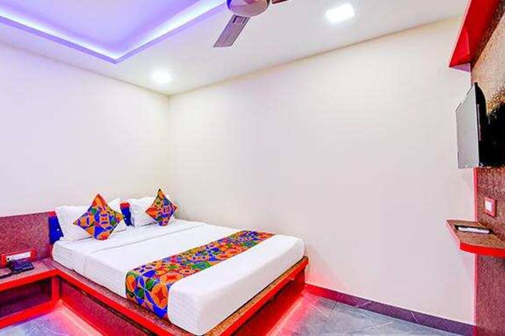 Photo of Bedroom in Lake Town