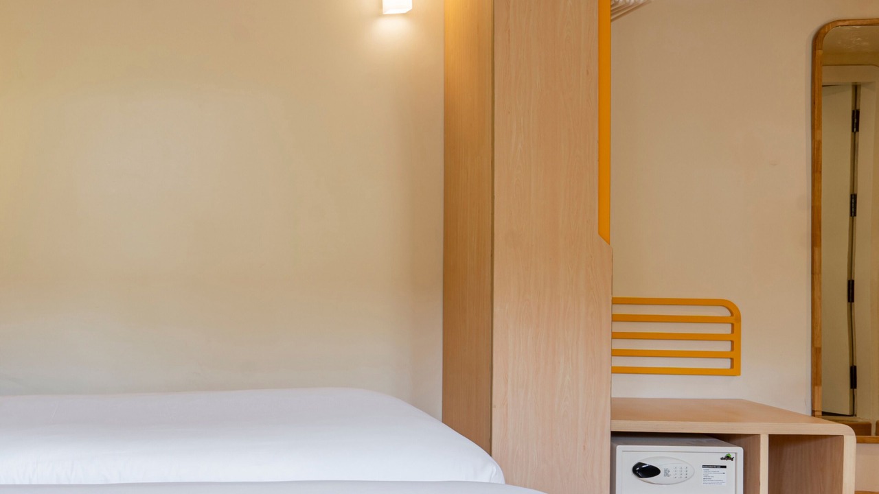 Photo of Bedroom in Sector 62