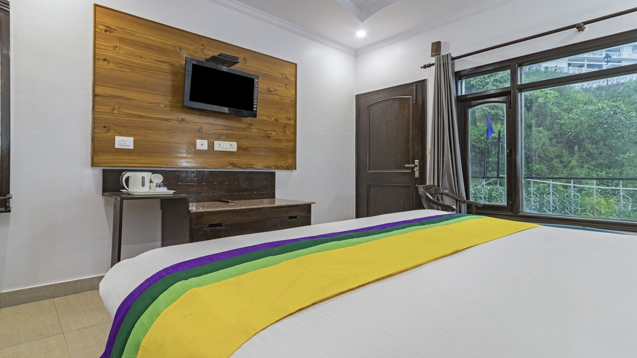 Photo of Bedroom in The Mall Road