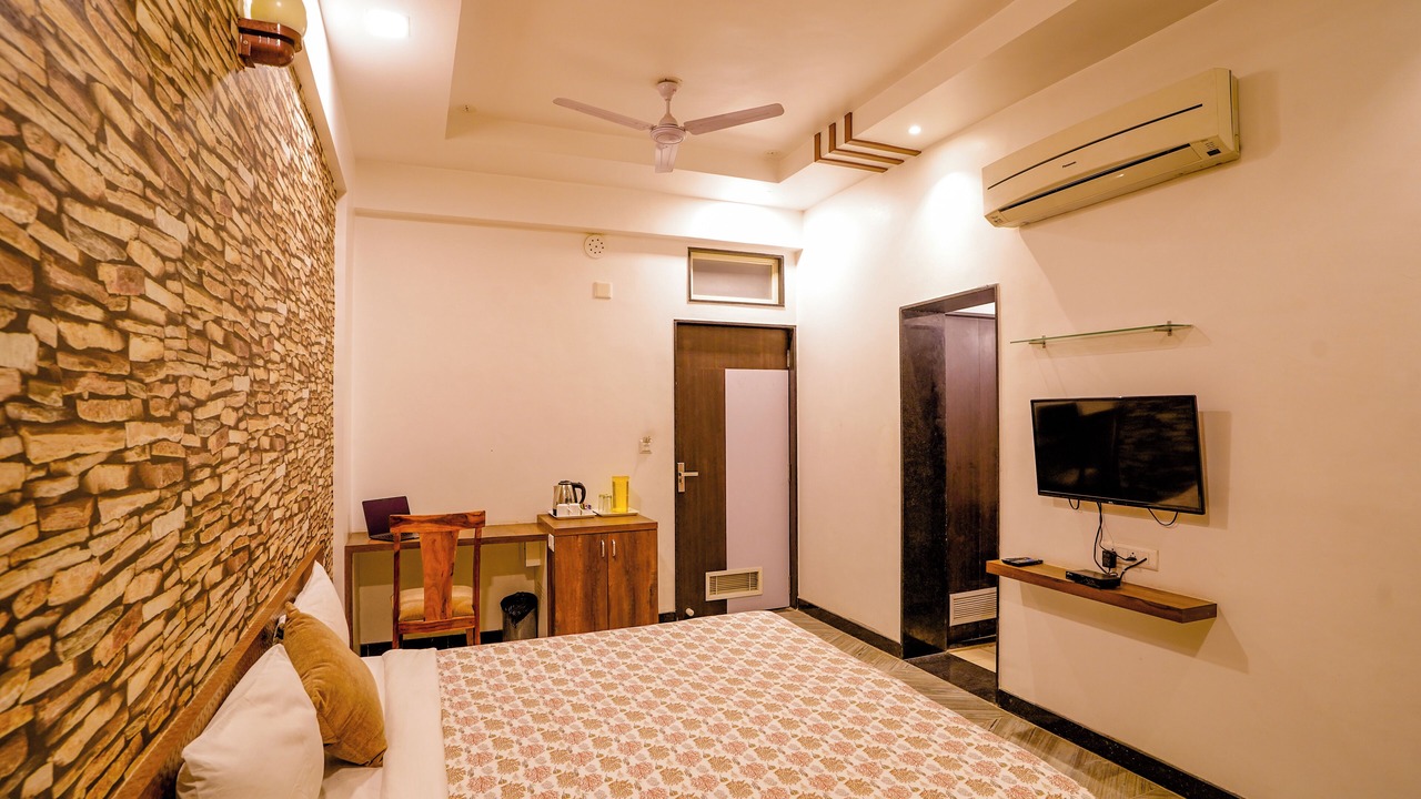 Photo of Bedroom in Central Area