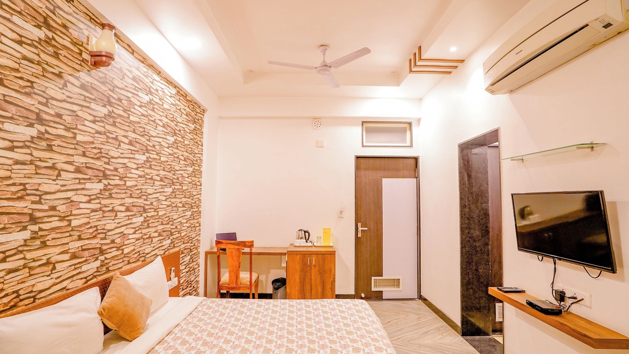 Photo of Bedroom in Central Area