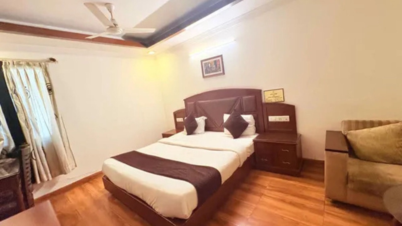 Photo of Bedroom in Nehru Place