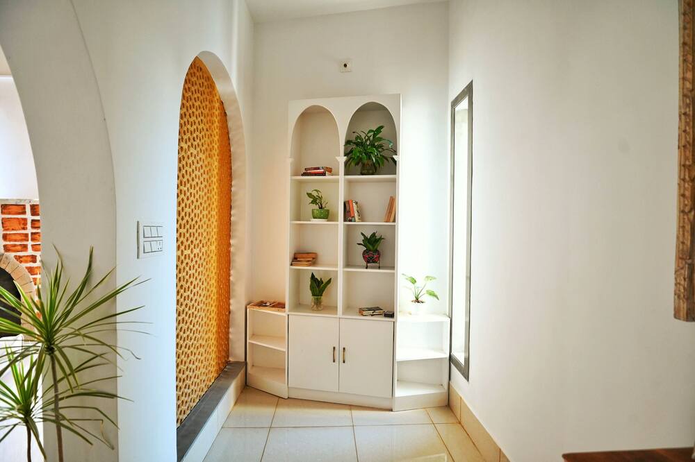 Photo of Livingroom in Gayariawas