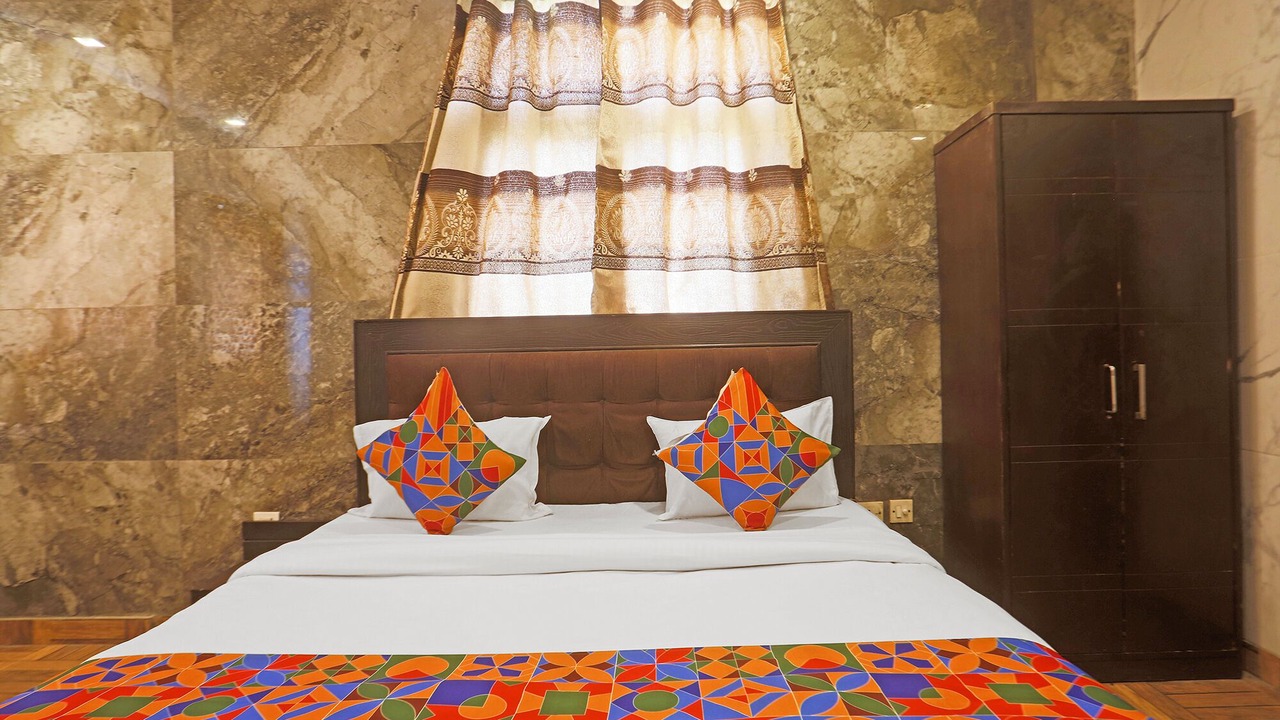 Photo of Bedroom in Kalkaji