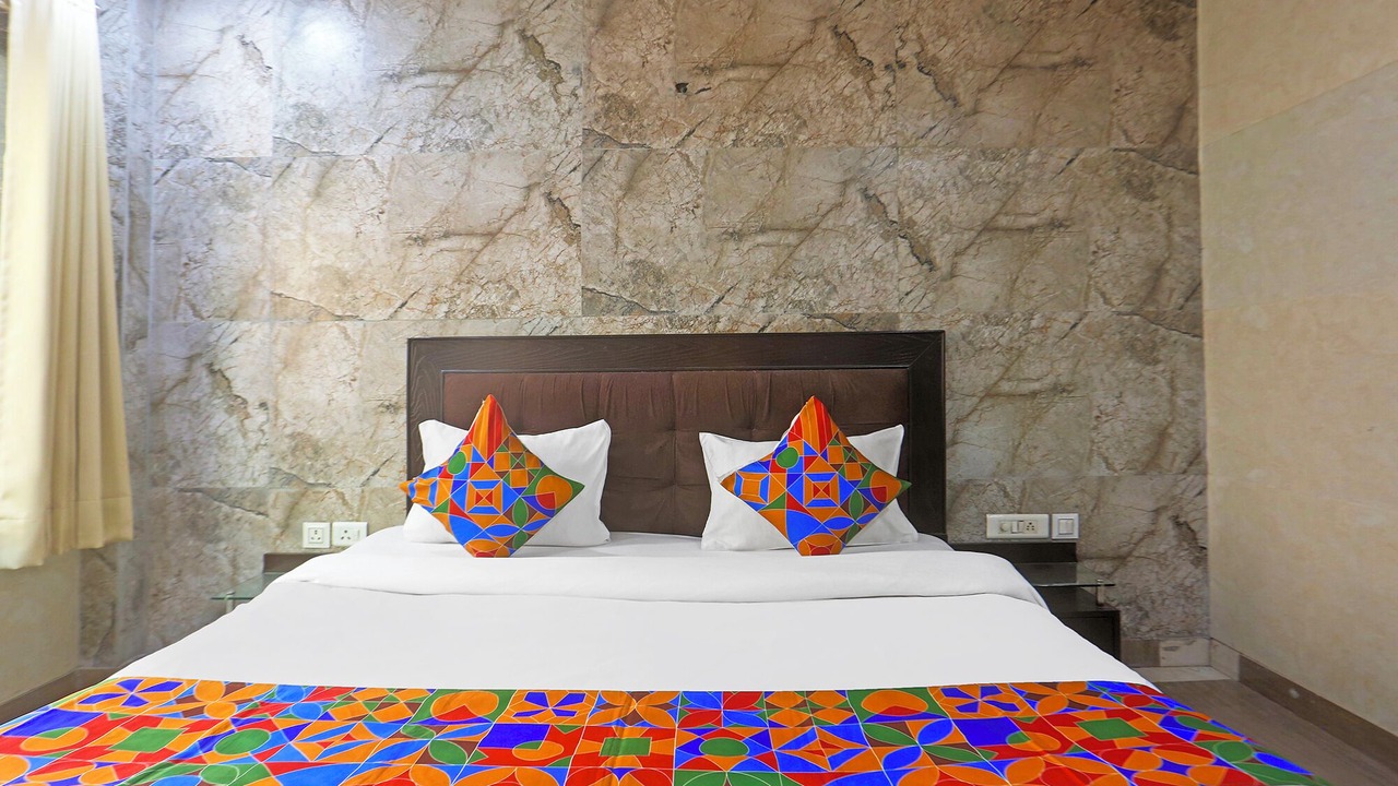 Photo of Bedroom in Kalkaji