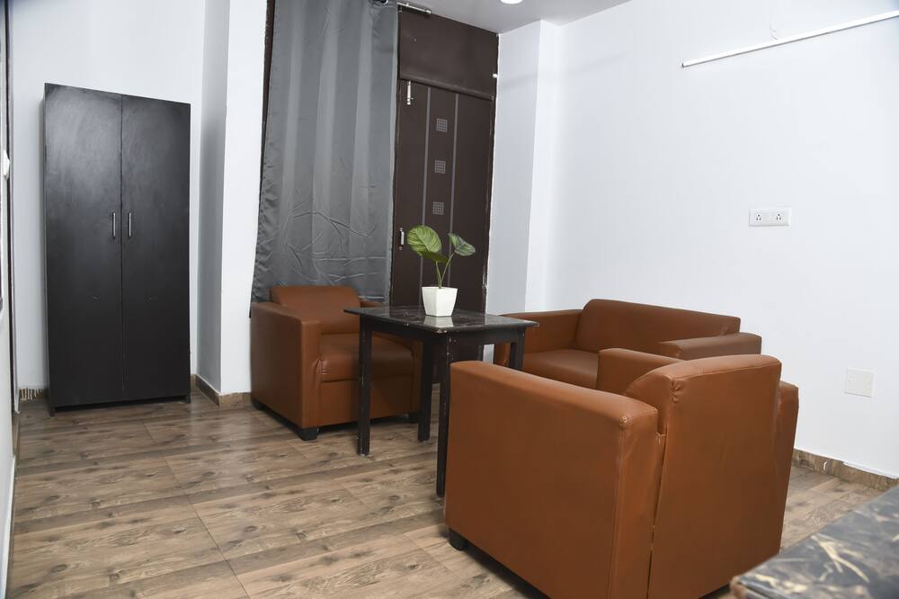 Photo of Livingroom in Janakpuri