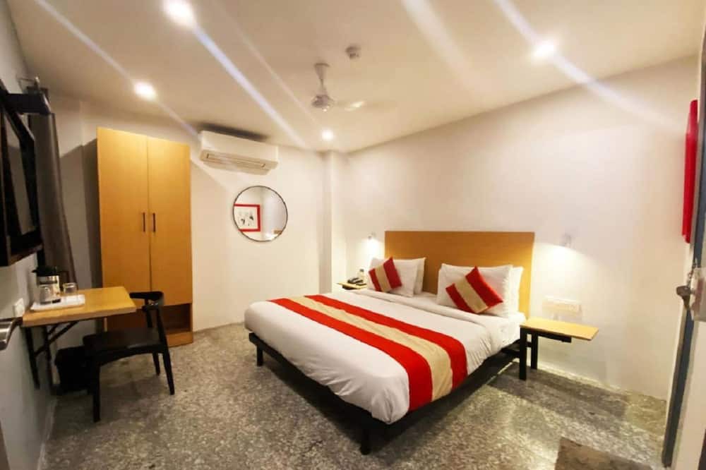 Photo of Bedroom in Janakpuri