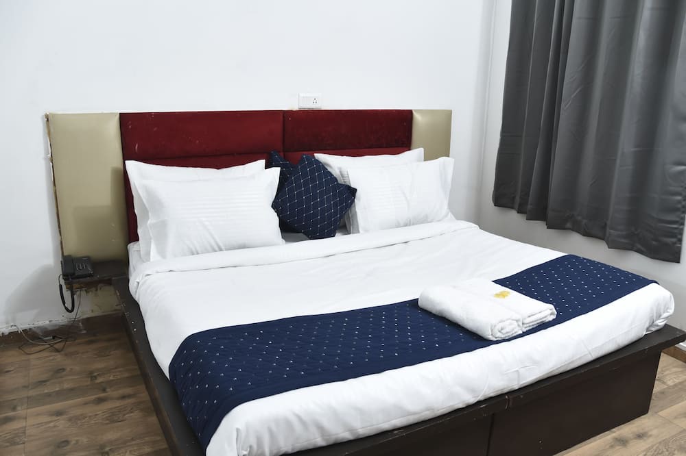 Photo of Bedroom in Janakpuri