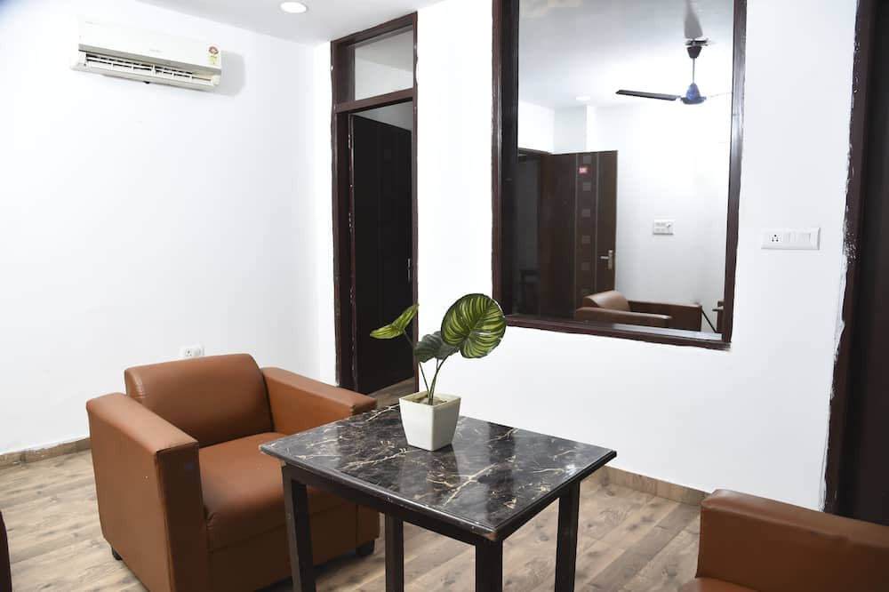 Photo of Livingroom in Janakpuri
