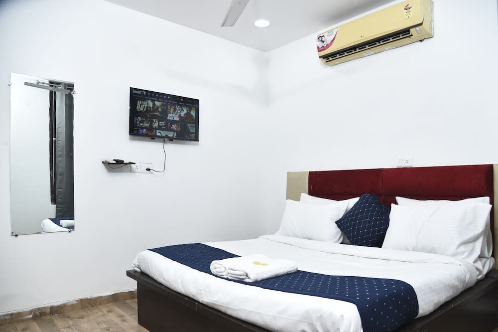 Photo of Bedroom in Janakpuri