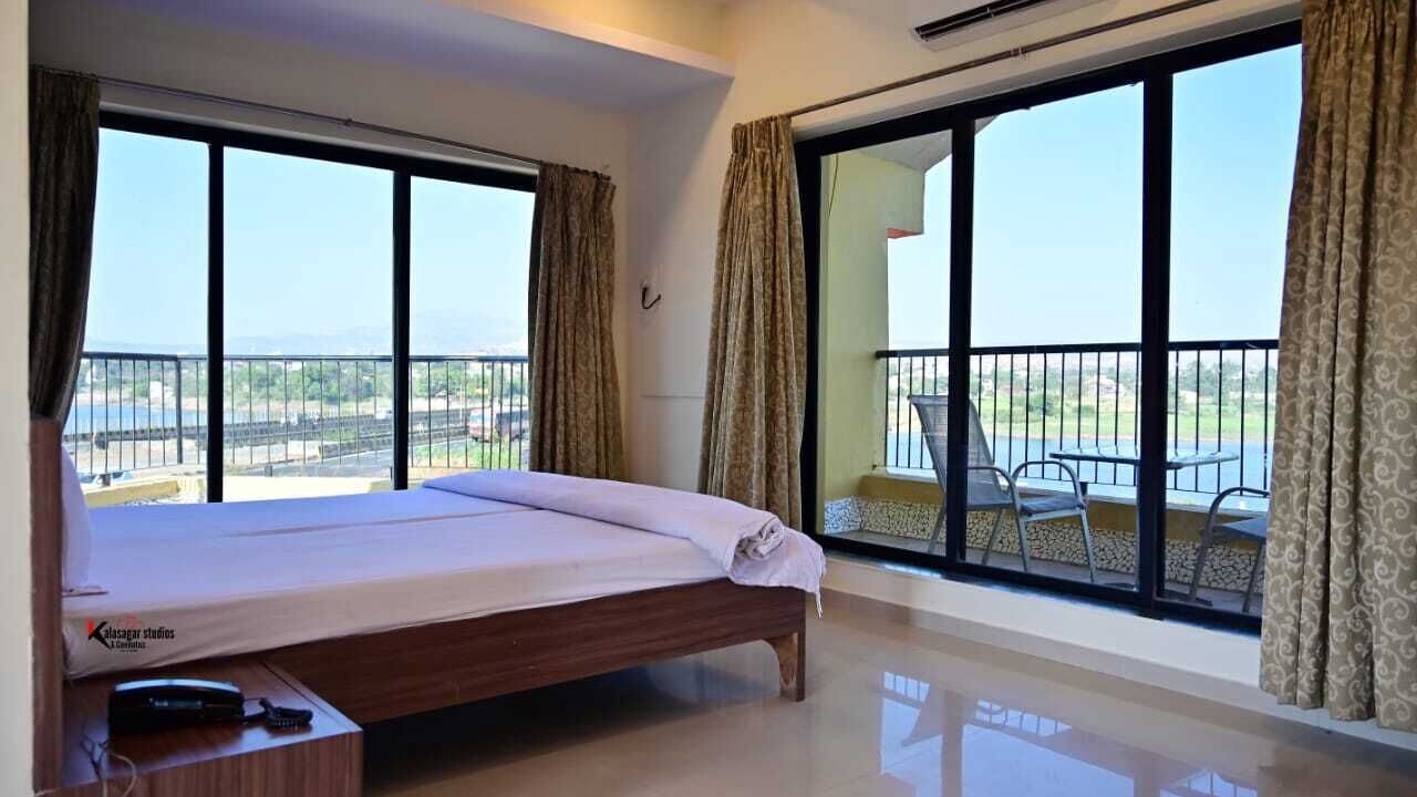 Photo of Bedroom in Shindewadi