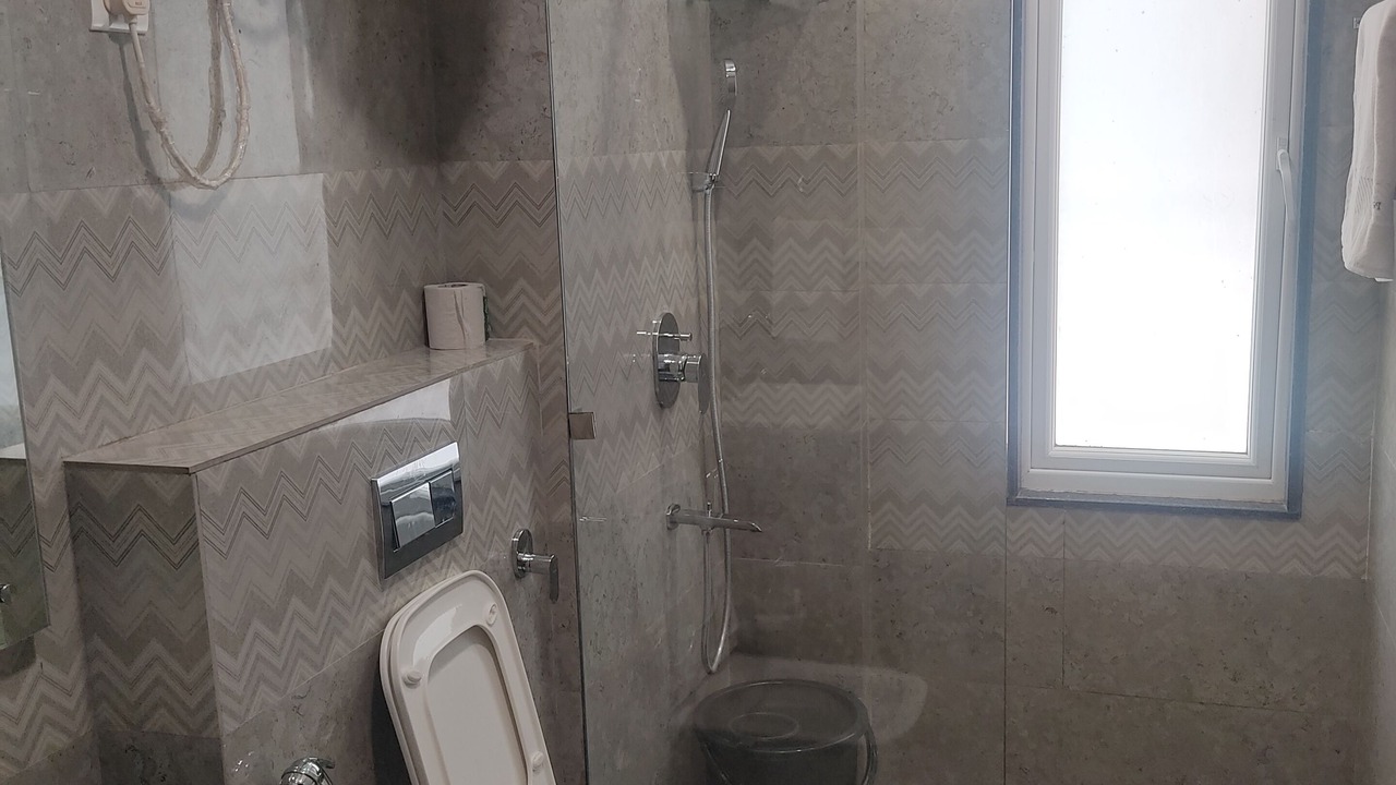 Photo of Bathroom in DLF Phase 3