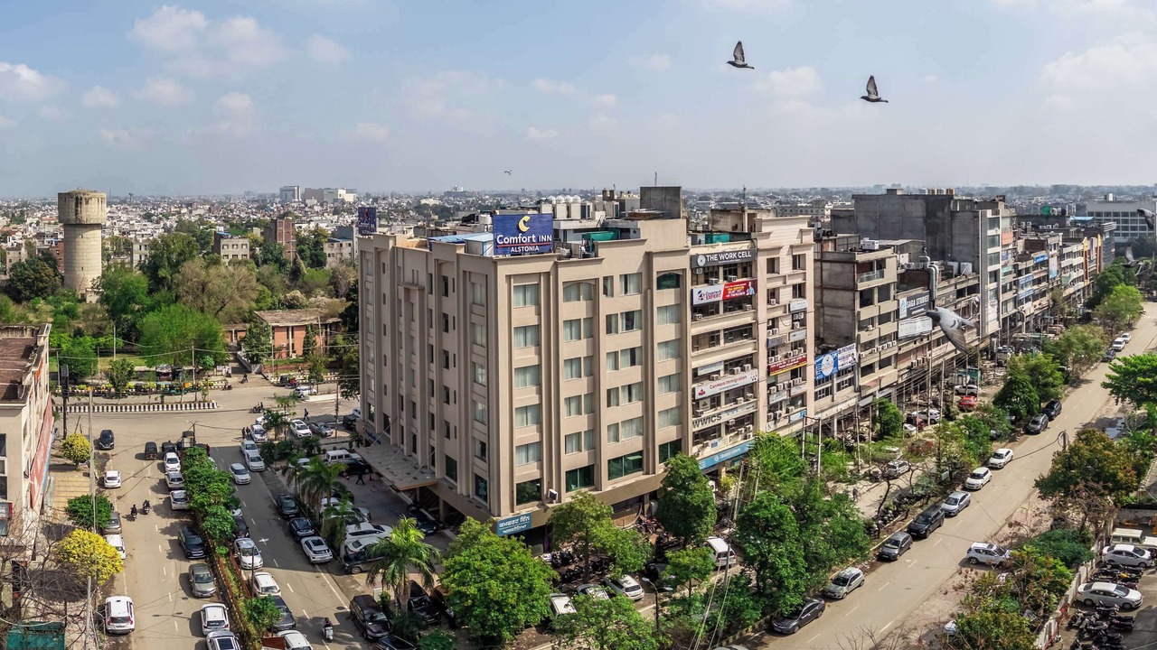 Photo of Outdoor in Ranjit Avenue