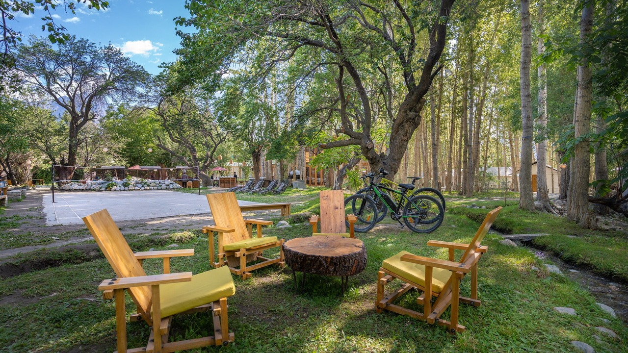Photo of Outdoor in Hundar