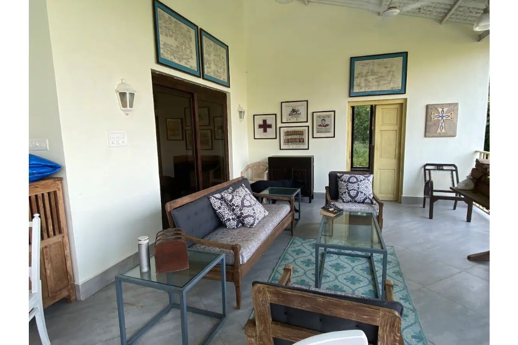 Photo of Livingroom in Prabhadevi