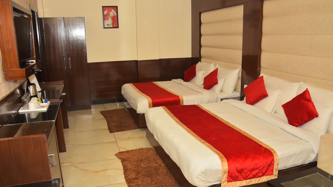 Photo of Bedroom in Katra