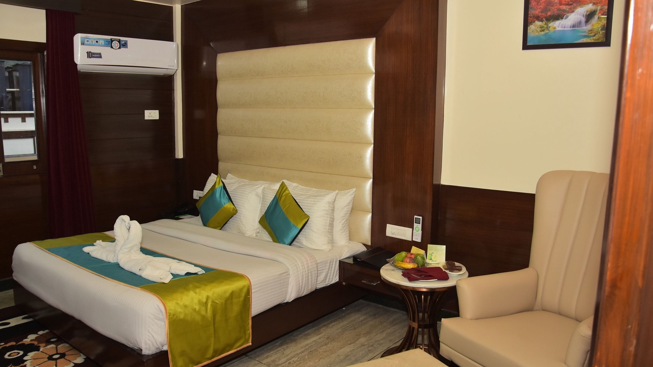 Photo of Bedroom in Katra