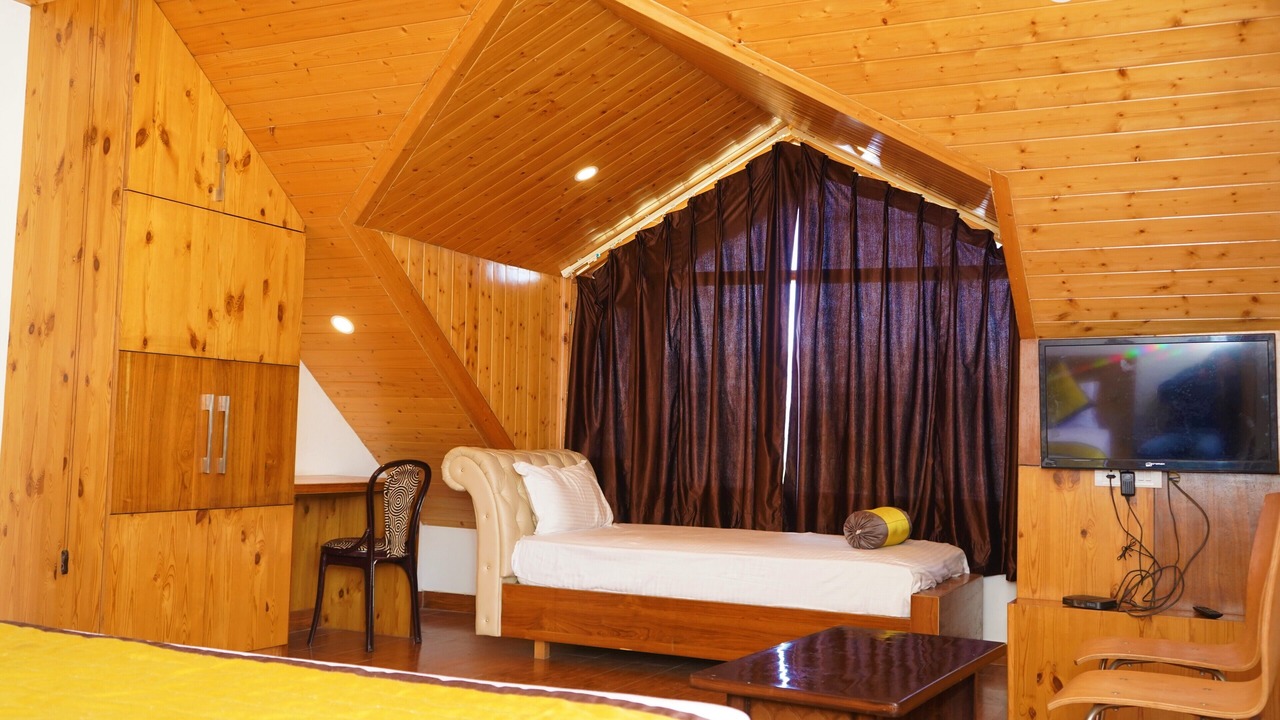 Photo of Bedroom in Chail