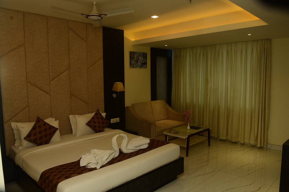 Photo of Bedroom in Dhanbad
