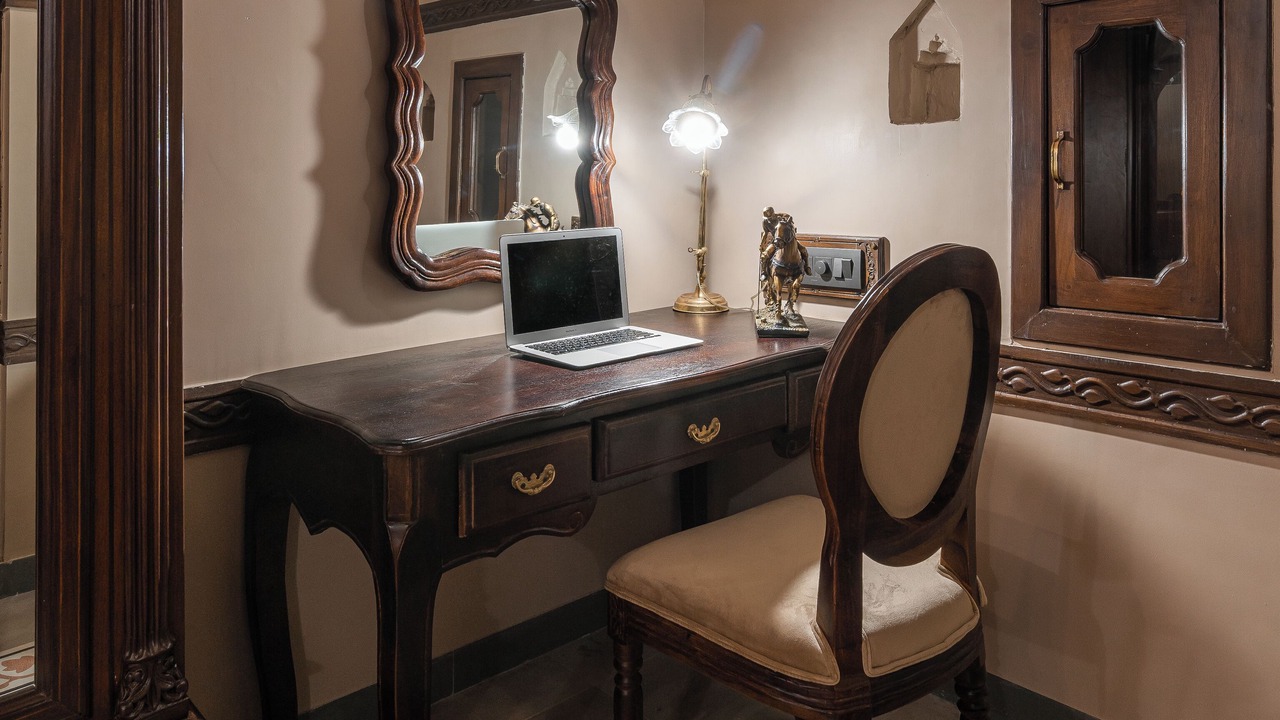 Photo of Livingroom in Valabhipur