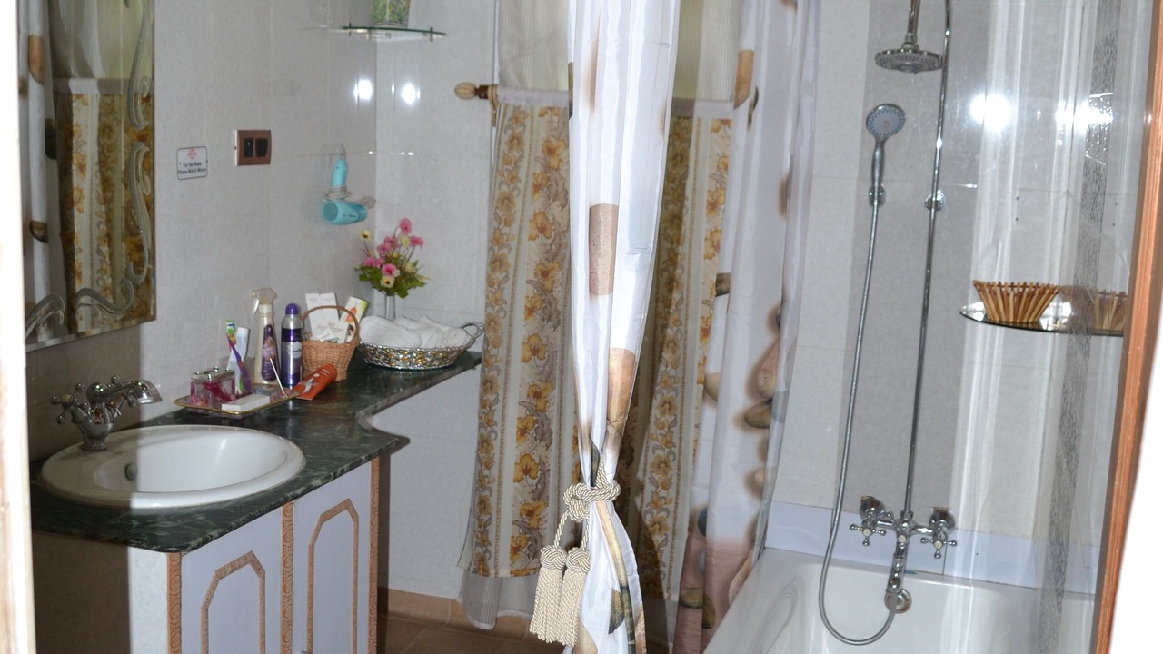 Photo of Bathroom in Sudarbal