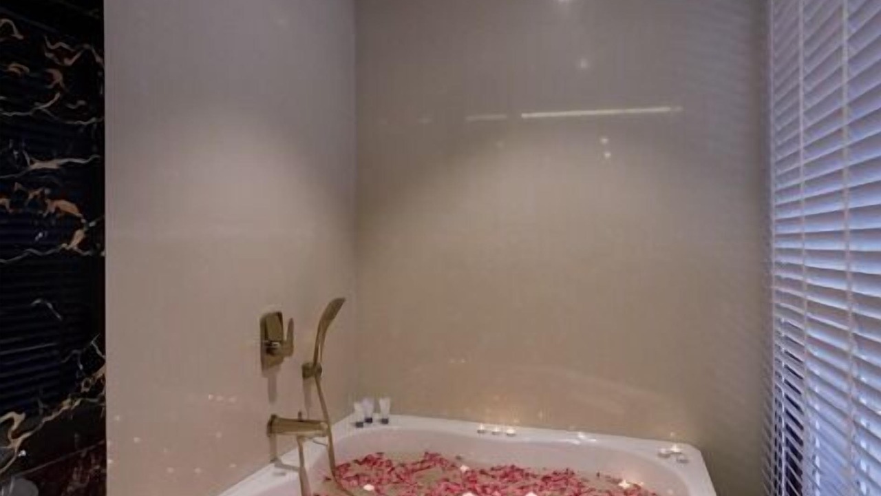 Photo of Bathroom in Kakinada