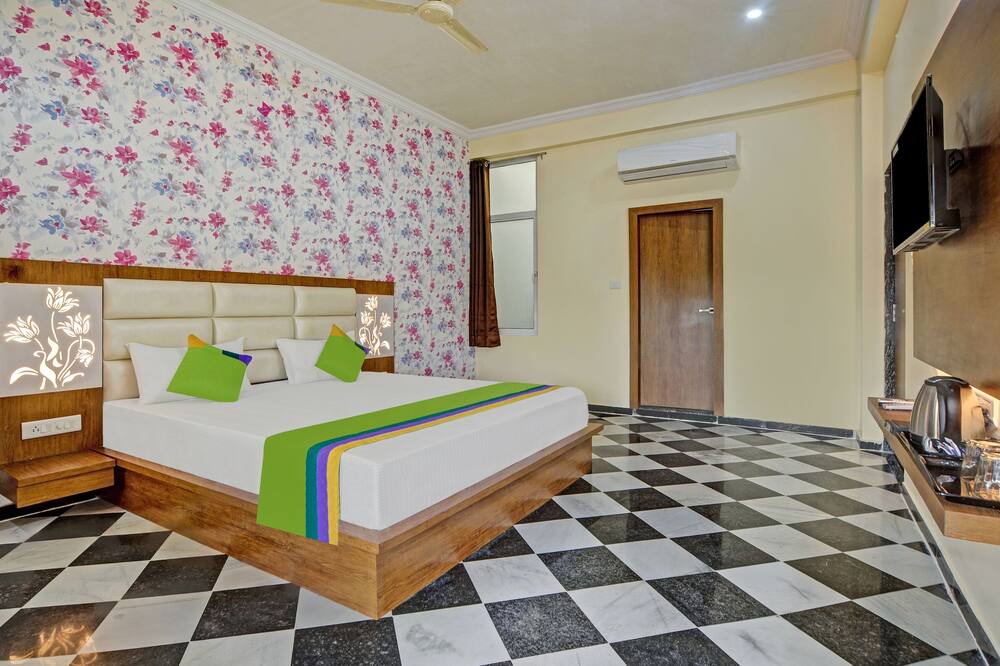 Photo of Bedroom in Central Area