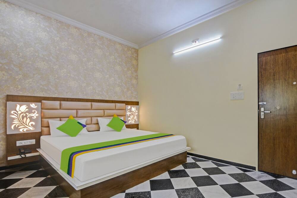 Photo of Bedroom in Central Area