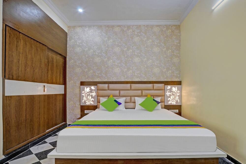 Photo of Bedroom in Central Area