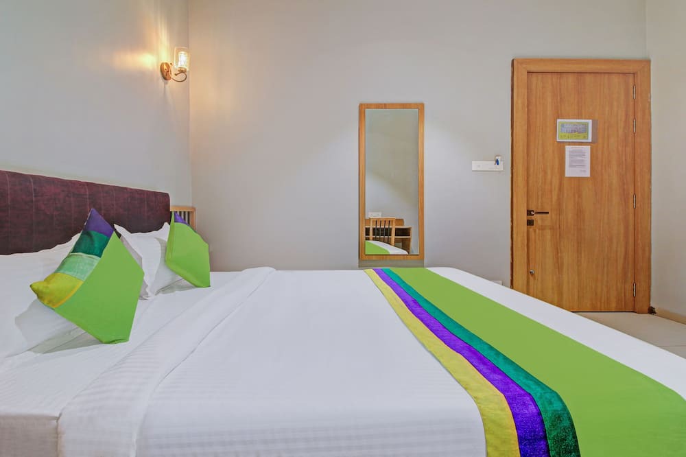Photo of Bedroom in Satara