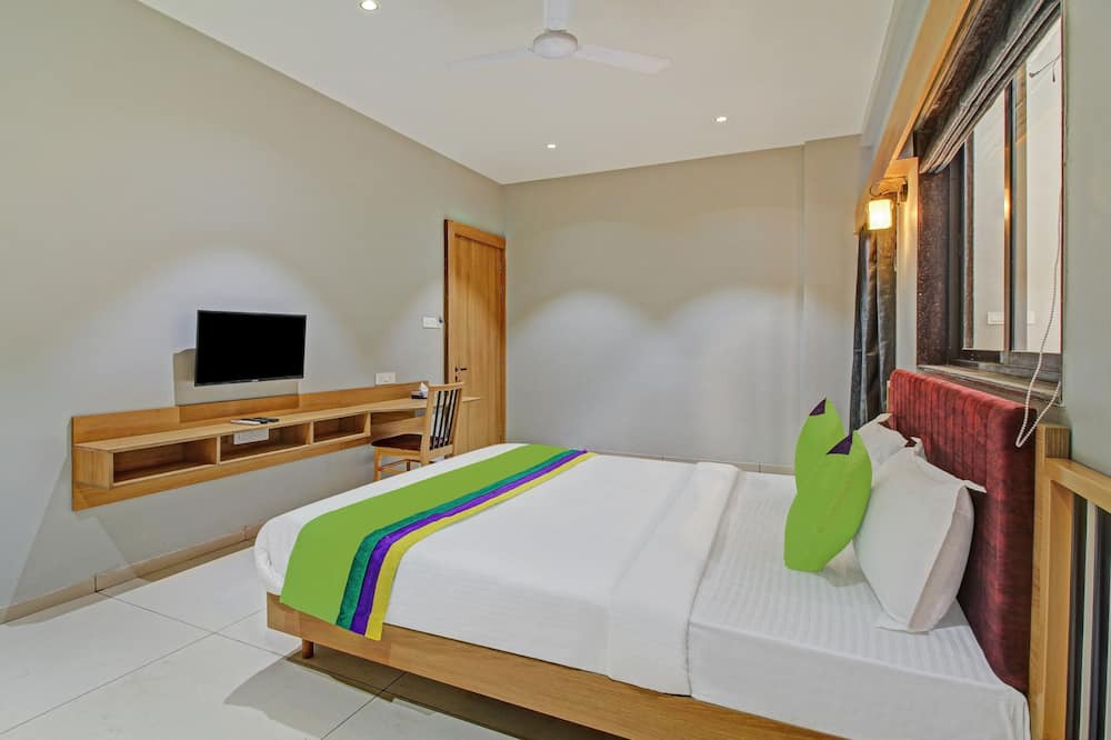 Photo of Bedroom in Satara