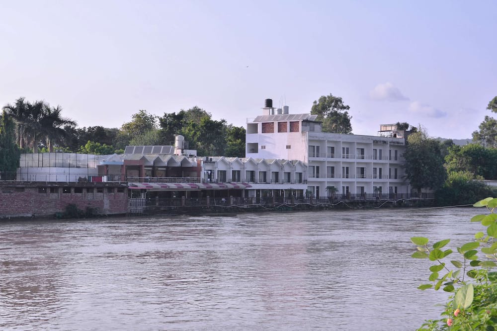 Photo of Others in Madhopur