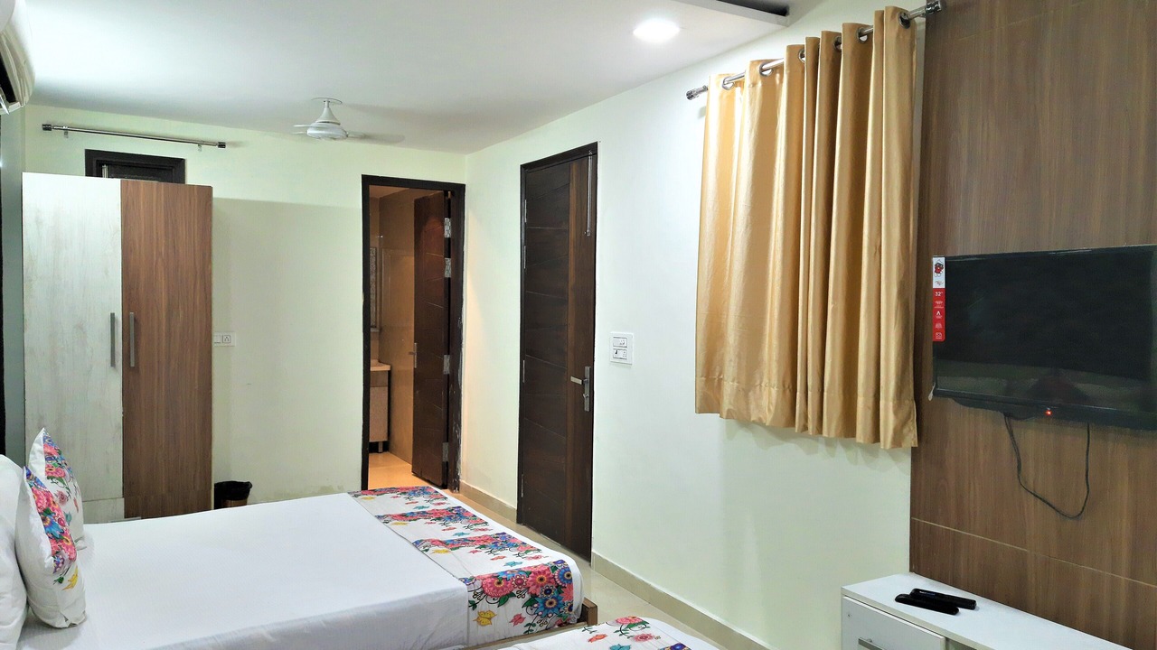 Photo of Bedroom in Jangpura