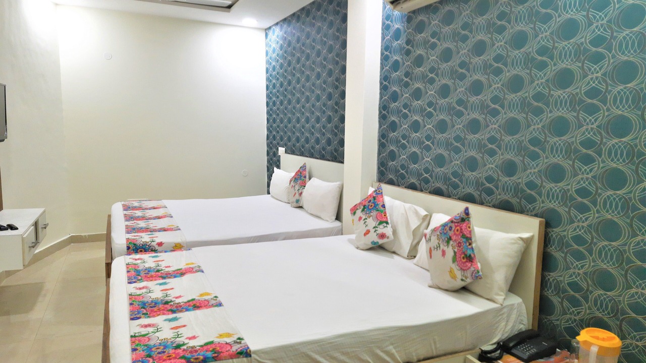 Photo of Bedroom in Jangpura
