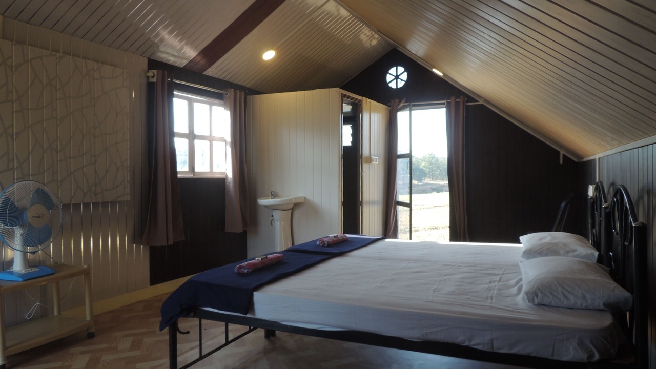Photo of Bedroom in Timbholi