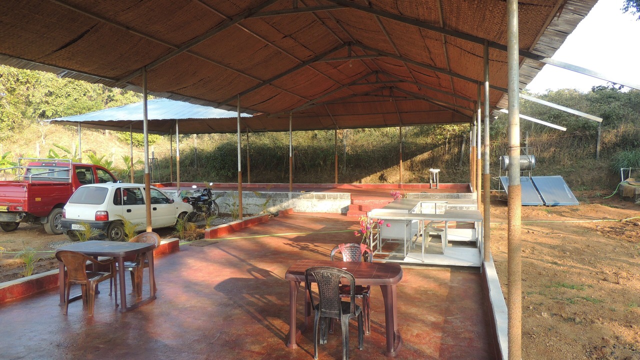 Photo of Bedroom in Timbholi