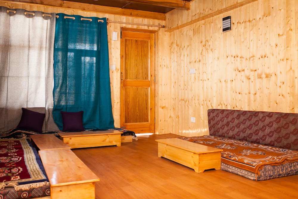 Photo of Livingroom in New Manali