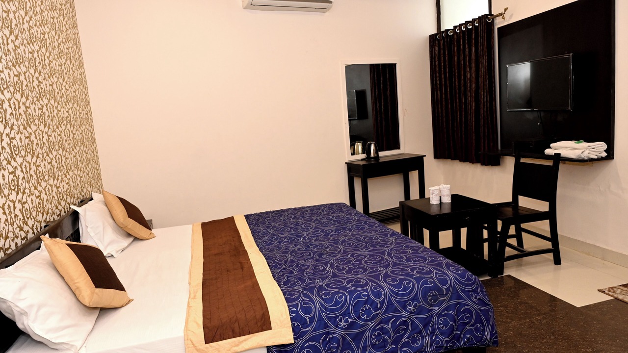 Photo of Bedroom in Gulab Sagar