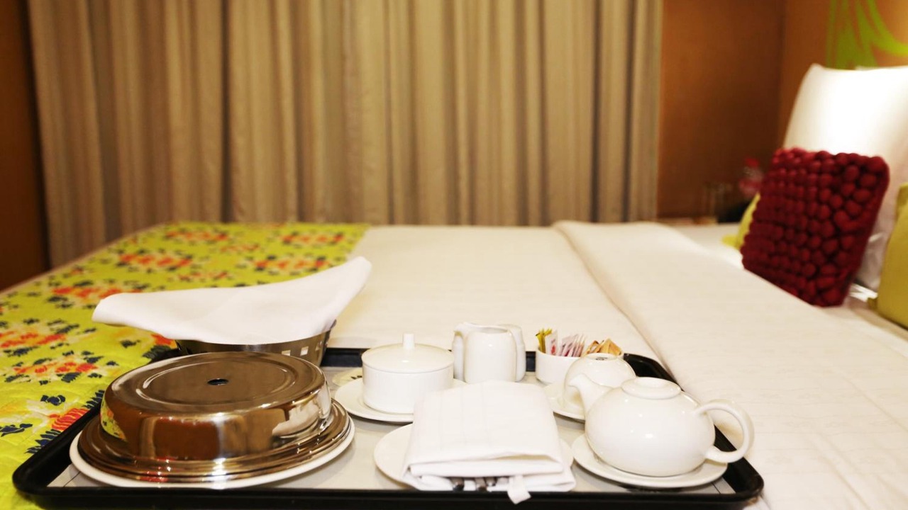 Photo of Bedroom in Hiranandani Gardens