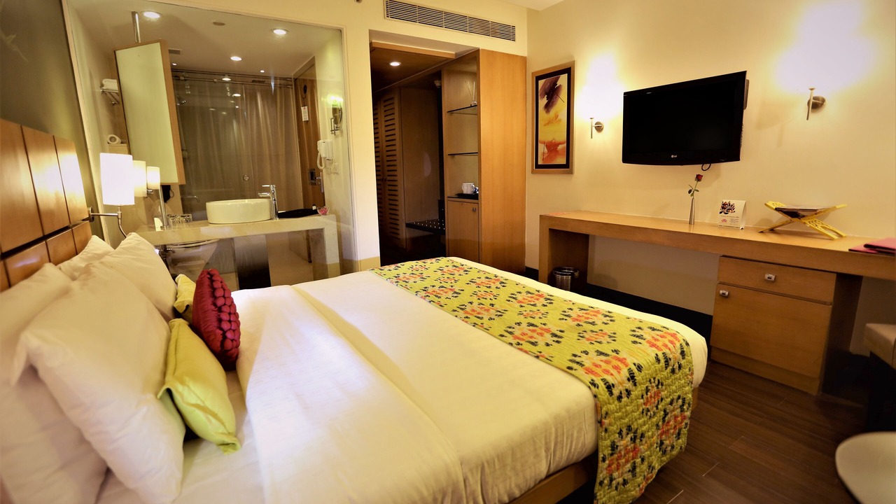 Photo of Bedroom in Hiranandani Gardens
