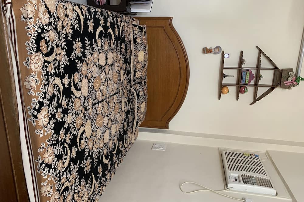 Photo of Bedroom in Bandra West