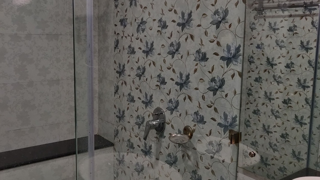 Photo of Bathroom in The Mall Road