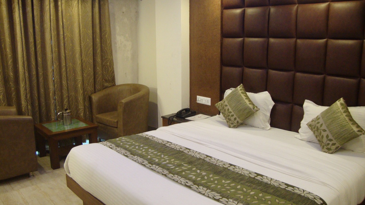 Photo of Bedroom in The Mall Road