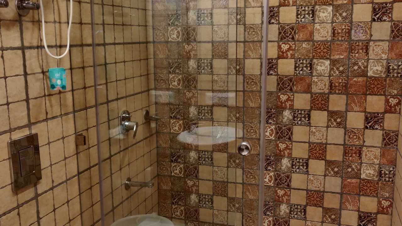 Photo of Bathroom in The Mall Road