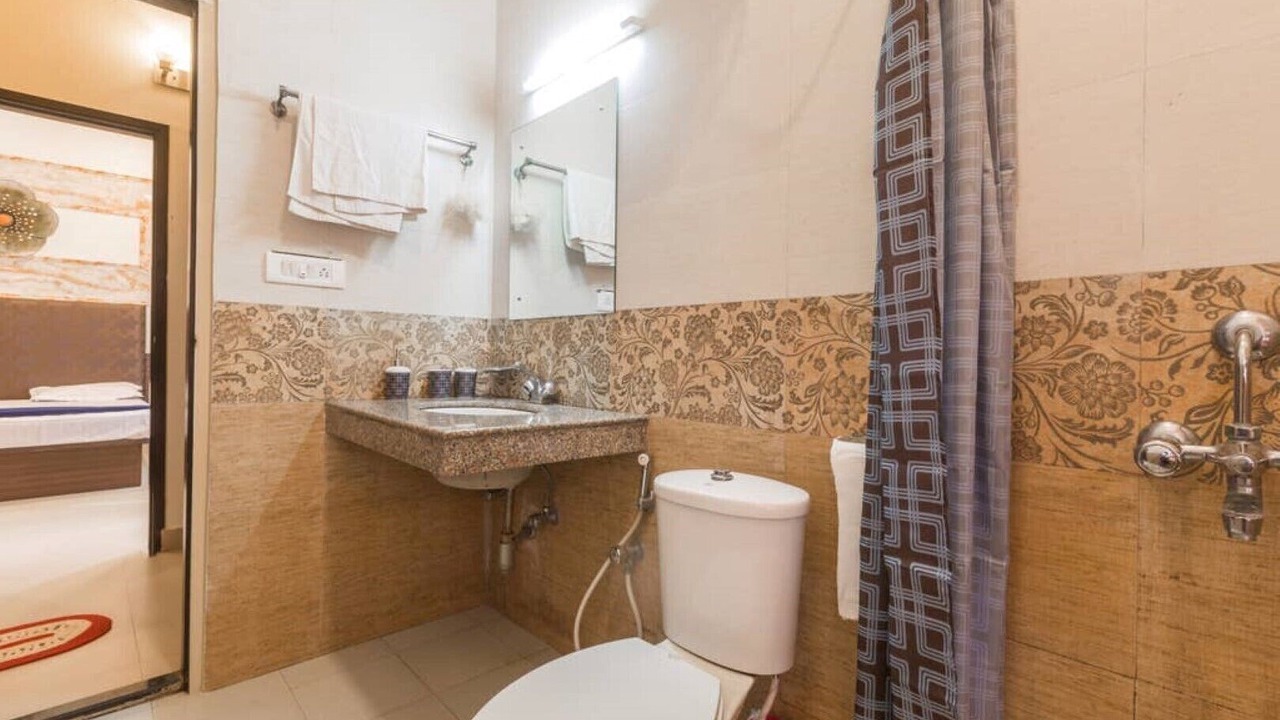Photo of Bathroom in Calangute