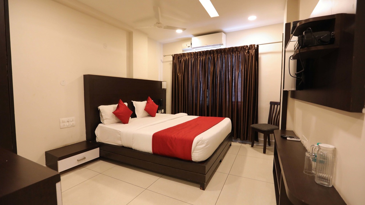 Photo of Bedroom in Adyar
